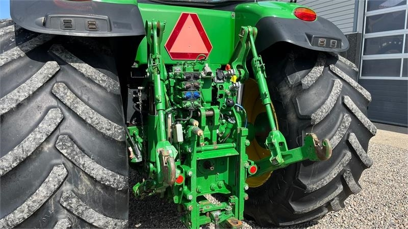 John Deere 7230R Med frontlift. Stor stærk traktor til små pe - Traktor: obrázek 5 John Deere 7230R Med frontlift. Stor stærk traktor til små pe - Traktor: obrázek 5