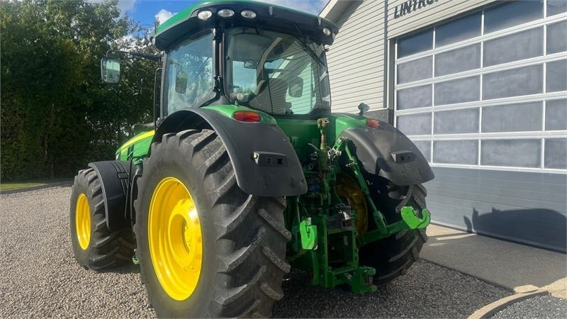 Traktor John Deere 8320R: obrázek 11