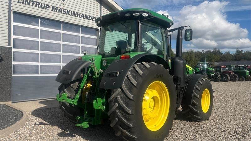 Traktor John Deere 8320R: obrázek 13
