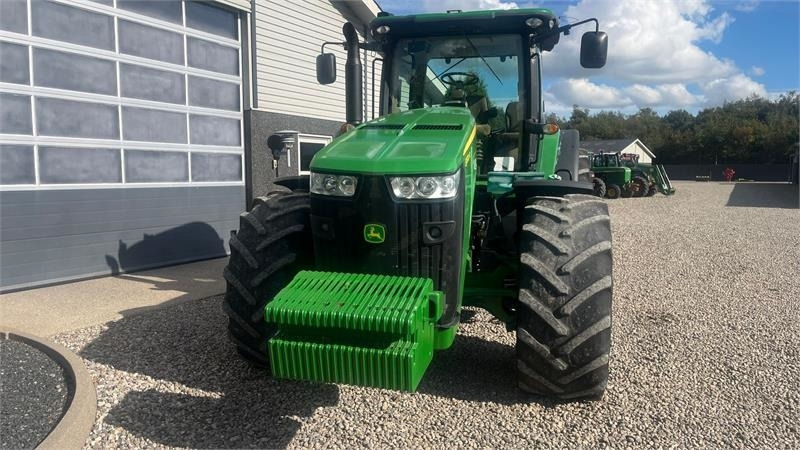Traktor John Deere 8320R: obrázek 9