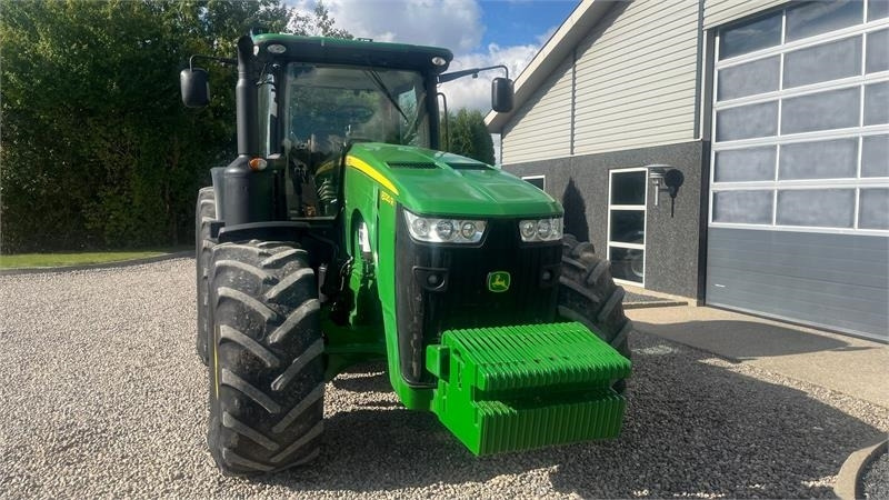 Traktor John Deere 8320R: obrázek 17