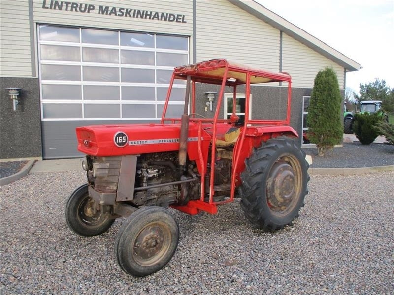 Massey Ferguson 165 - Traktor: obrázek 2 Massey Ferguson 165 - Traktor: obrázek 2