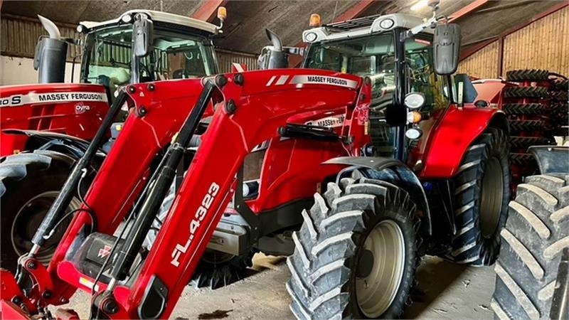 Massey Ferguson 6715 S Med front læsser. Læsser er meget lidt brug - Traktor: obrázek 5 Massey Ferguson 6715 S Med front læsser. Læsser er meget lidt brug - Traktor: obrázek 5