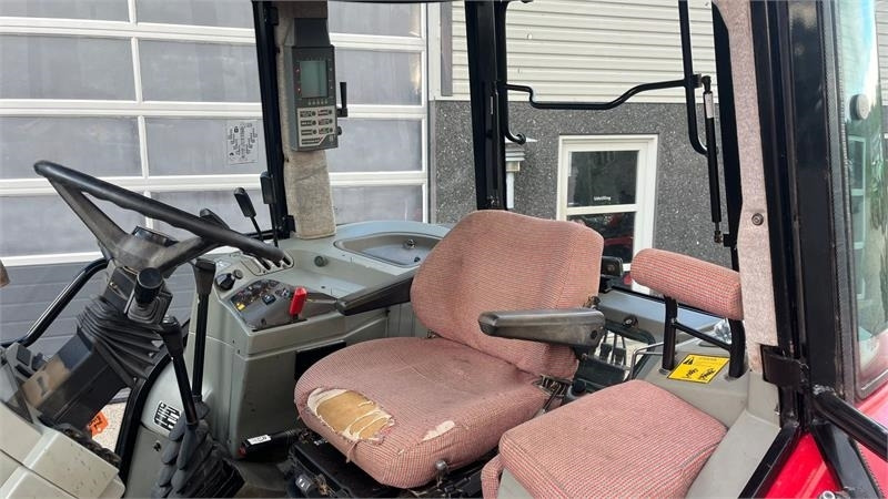 Massey Ferguson 8140 Dyna Shift - Traktor: obrázek 5 Massey Ferguson 8140 Dyna Shift - Traktor: obrázek 5