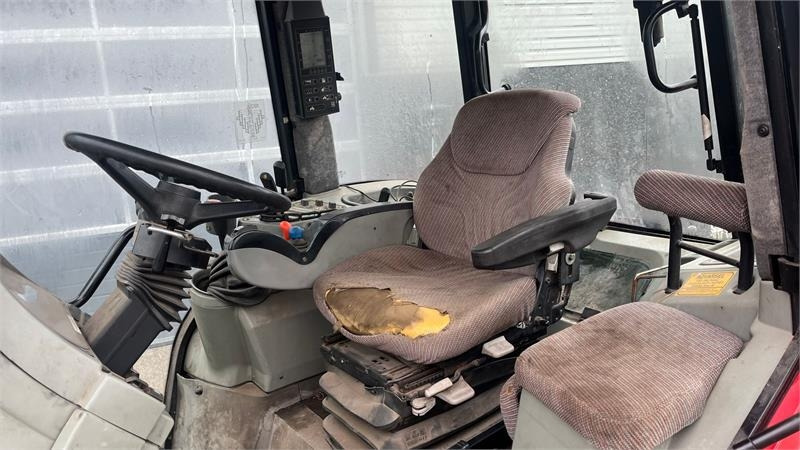 Massey Ferguson 8250 Powercontrol - Traktor: obrázek 5 Massey Ferguson 8250 Powercontrol - Traktor: obrázek 5