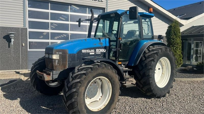 New Holland 8360 med 4stk fabriksnye dæk til. Super stærk tra - Traktor: obrázek 2 New Holland 8360 med 4stk fabriksnye dæk til. Super stærk tra - Traktor: obrázek 2