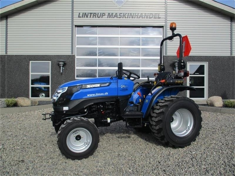Solis 26 6+2 gearmaskine med Servostyrring og Industri h - Traktor: obrázek 1 Solis 26 6+2 gearmaskine med Servostyrring og Industri h - Traktor: obrázek 1