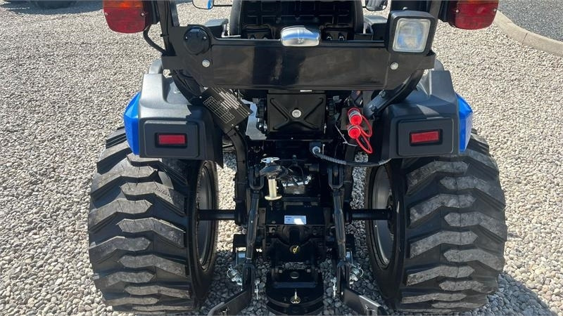 Solis H26 HST Hydrostat. Industrihjul - Komunální traktor: obrázek 4 Solis H26 HST Hydrostat. Industrihjul - Komunální traktor: obrázek 4