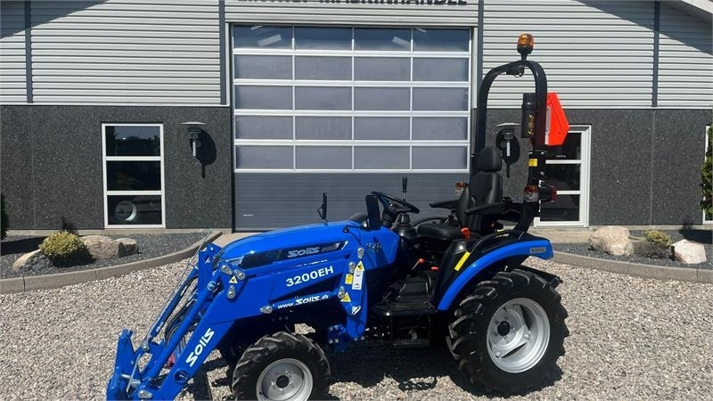 Solis H26 HST Med Frontlæsser - Komunální traktor: obrázek 1 Solis H26 HST Med Frontlæsser - Komunální traktor: obrázek 1