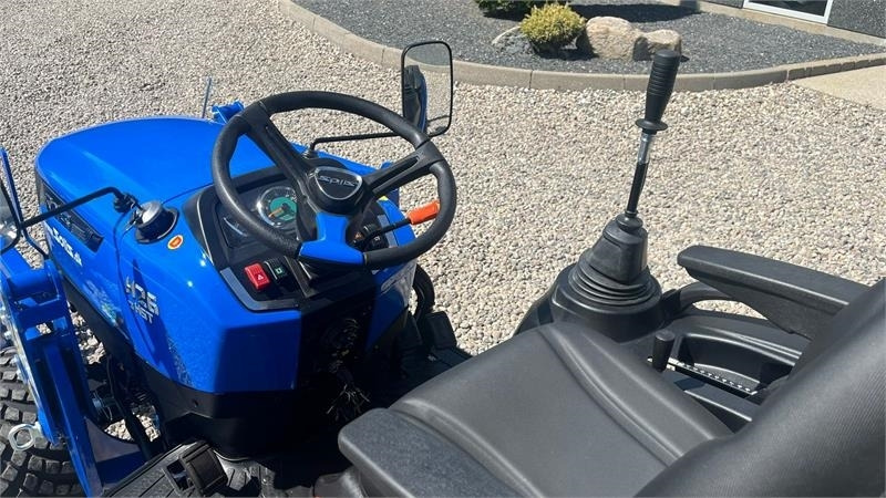 Traktor Solis H26 HST Med Frontlæsser og GardenPro dæk: obrázek 6