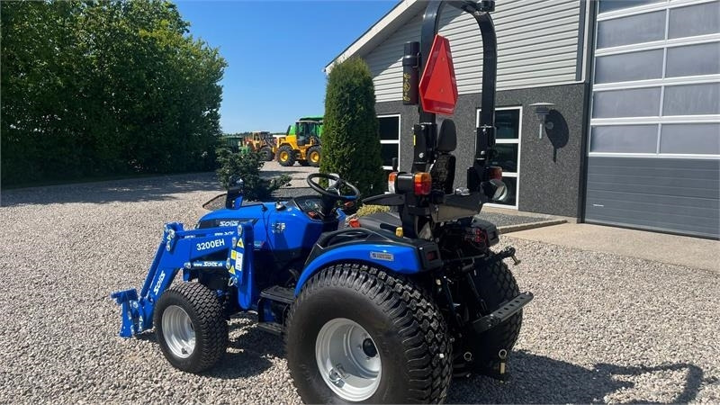 Solis H26 HST Turfdæk og Frontlæsser - Komunální traktor: obrázek 3 Solis H26 HST Turfdæk og Frontlæsser - Komunální traktor: obrázek 3