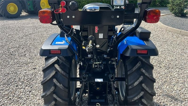 Solis S26 6+2 Gearmaskine med Servostyring og brede trak - Komunální traktor: obrázek 4 Solis S26 6+2 Gearmaskine med Servostyring og brede trak - Komunální traktor: obrázek 4