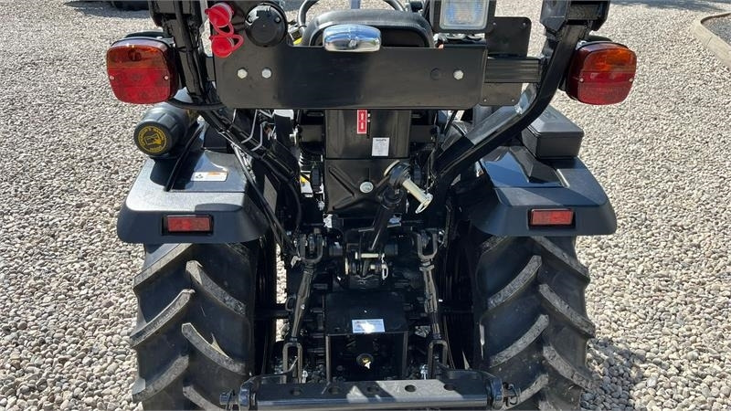 Solis S26 6+2 gearmaskine Limited Edition i sort med bre - Komunální traktor: obrázek 4 Solis S26 6+2 gearmaskine Limited Edition i sort med bre - Komunální traktor: obrázek 4
