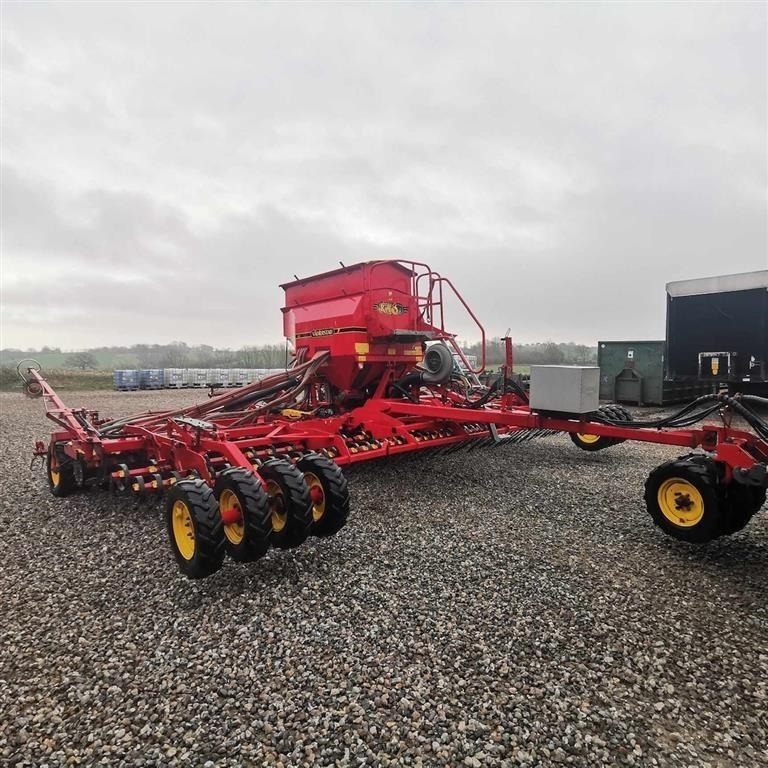 Vaderstad Rapid A800 S med fylde snegl, stor såsæt til små p - Secí stroj: obrázek 4 Vaderstad Rapid A800 S med fylde snegl, stor såsæt til små p - Secí stroj: obrázek 4