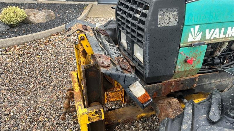 Valmet 455 Med en slags frontlift - Traktor: obrázek 5 Valmet 455 Med en slags frontlift - Traktor: obrázek 5