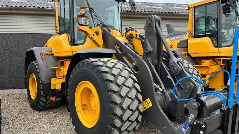 Volvo L 90H H2 fabriksny Dansk maskine med masser af ud - Kolový nakladač: obrázek 1 Volvo L 90H H2 fabriksny Dansk maskine med masser af ud - Kolový nakladač: obrázek 1