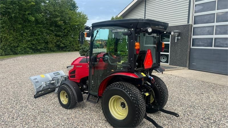 Yanmar YT 235H 4WD Snow Edition med sneplov og spreder - Komunální traktor: obrázek 3 Yanmar YT 235H 4WD Snow Edition med sneplov og spreder - Komunální traktor: obrázek 3