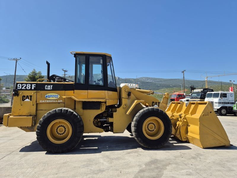 Caterpillar CAT 928F - Kolový nakladač: obrázek 3 Caterpillar CAT 928F - Kolový nakladač: obrázek 3