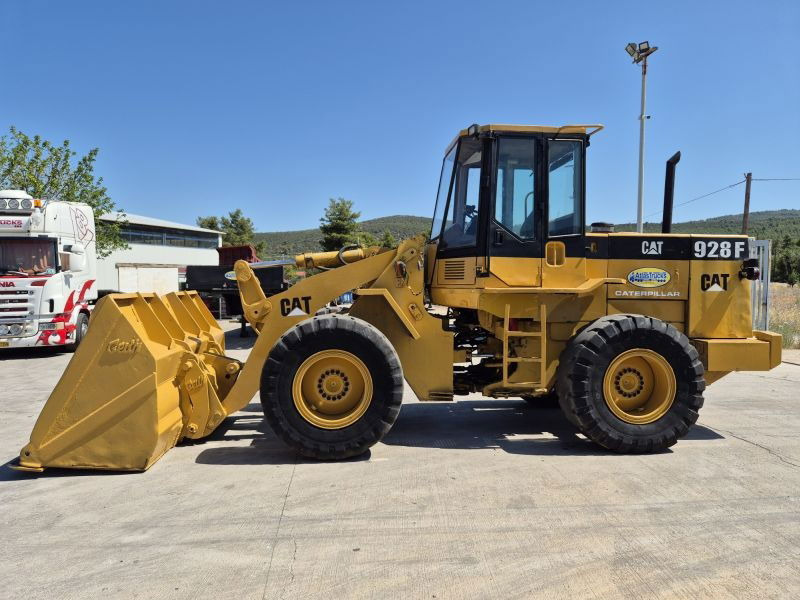 Caterpillar CAT 928F - Kolový nakladač: obrázek 4 Caterpillar CAT 928F - Kolový nakladač: obrázek 4