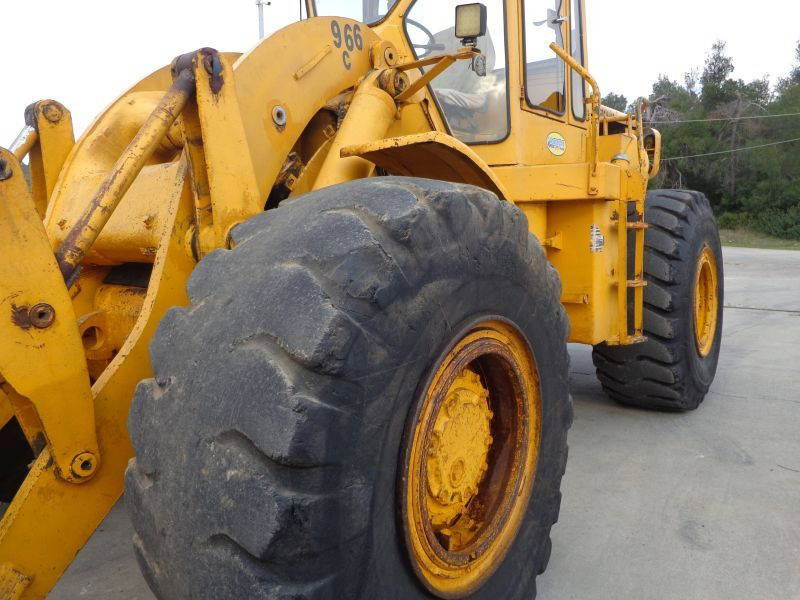 Caterpillar CAT 966C Wheeloader - Kolový nakladač: obrázek 4 Caterpillar CAT 966C Wheeloader - Kolový nakladač: obrázek 4