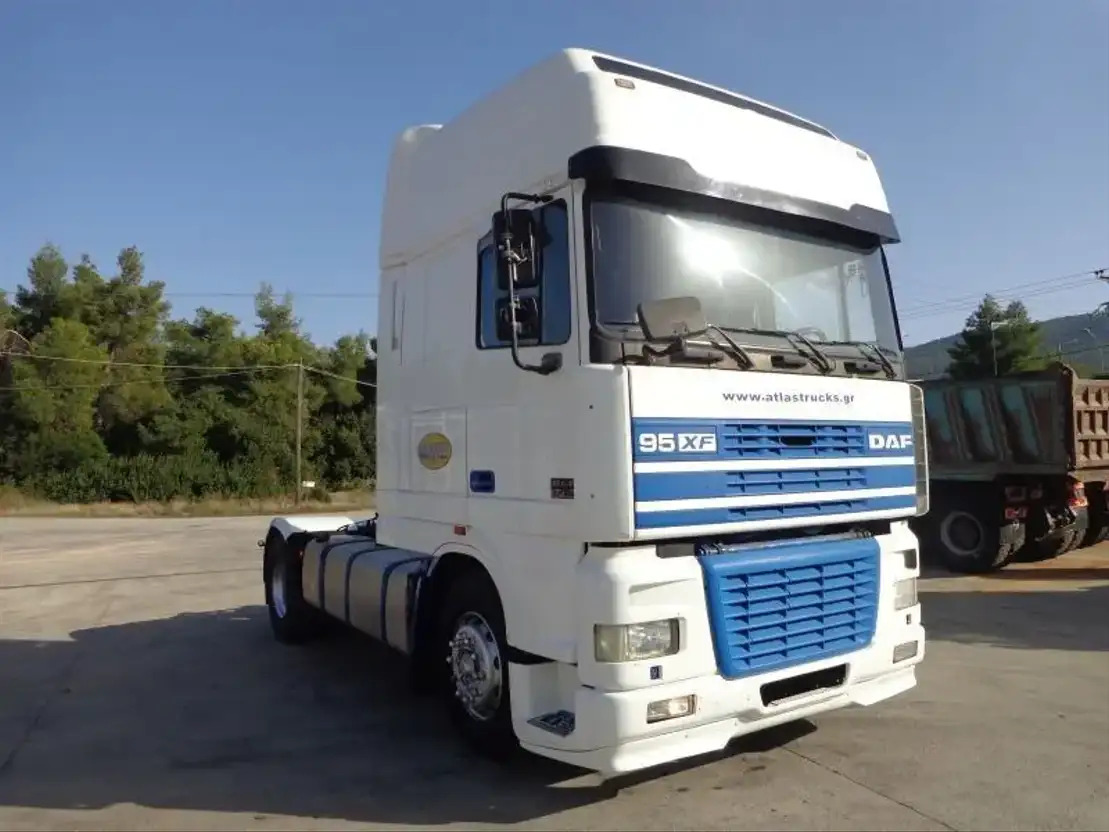 DAF XF 480 DAF XF.480 4X2 Super Space Intarder - Tahač: obrázek 2 DAF XF 480 DAF XF.480 4X2 Super Space Intarder - Tahač: obrázek 2