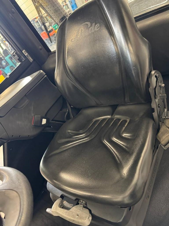 Linde 10768 H20T-02/600 - Plynový vysokozdvižný vozík: obrázek 5 Linde 10768 H20T-02/600 - Plynový vysokozdvižný vozík: obrázek 5