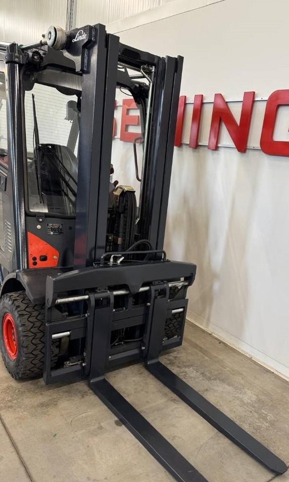 Linde 10768 H20T-02/600 - Plynový vysokozdvižný vozík: obrázek 4 Linde 10768 H20T-02/600 - Plynový vysokozdvižný vozík: obrázek 4