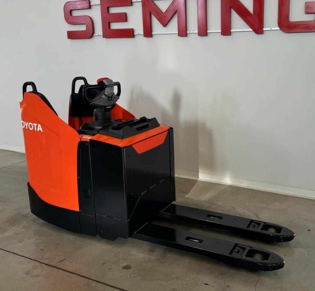 Toyota 10545 LPE200 - Paletový vozík: obrázek 1 Toyota 10545 LPE200 - Paletový vozík: obrázek 1