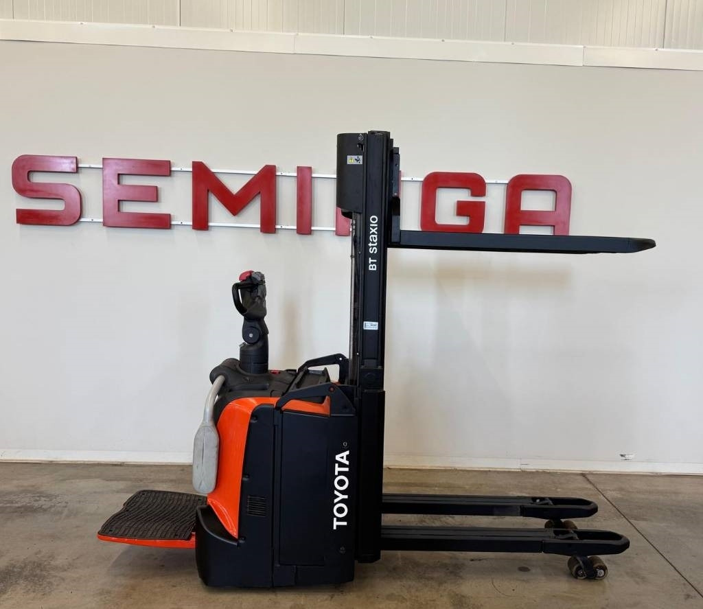 Toyota 10918 SPE120L - Stohovací vozík: obrázek 4 Toyota 10918 SPE120L - Stohovací vozík: obrázek 4