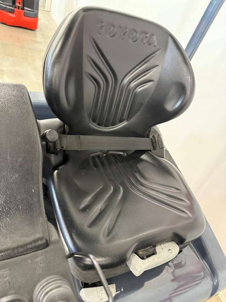 Toyota 10991 - 7FBEST15 - Elektrický vysokozdvižný vozík: obrázek 5 Toyota 10991 - 7FBEST15 - Elektrický vysokozdvižný vozík: obrázek 5