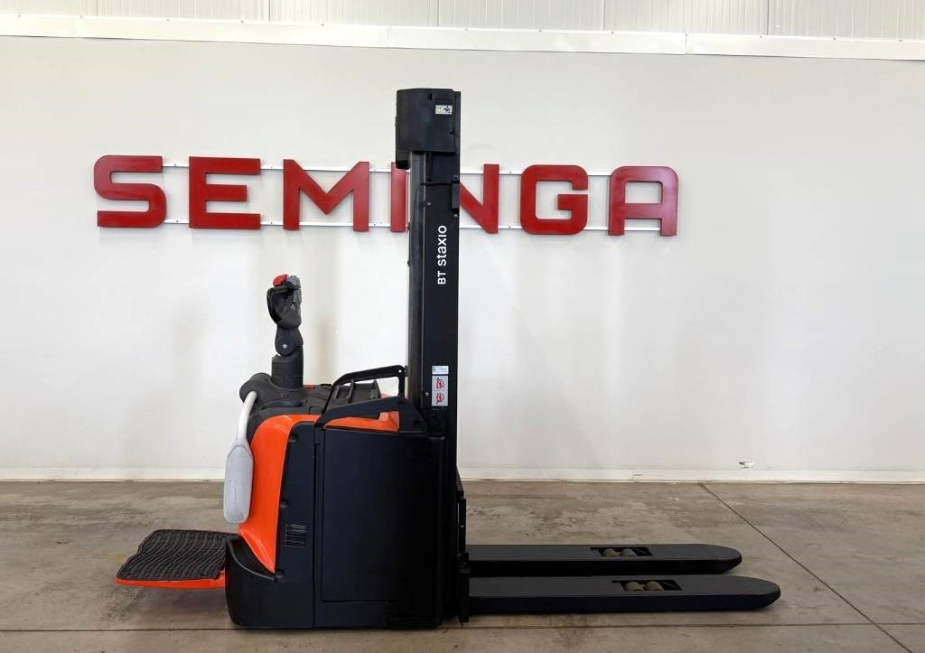 Toyota 11009 - SPE160L - Stohovací vozík: obrázek 2 Toyota 11009 - SPE160L - Stohovací vozík: obrázek 2