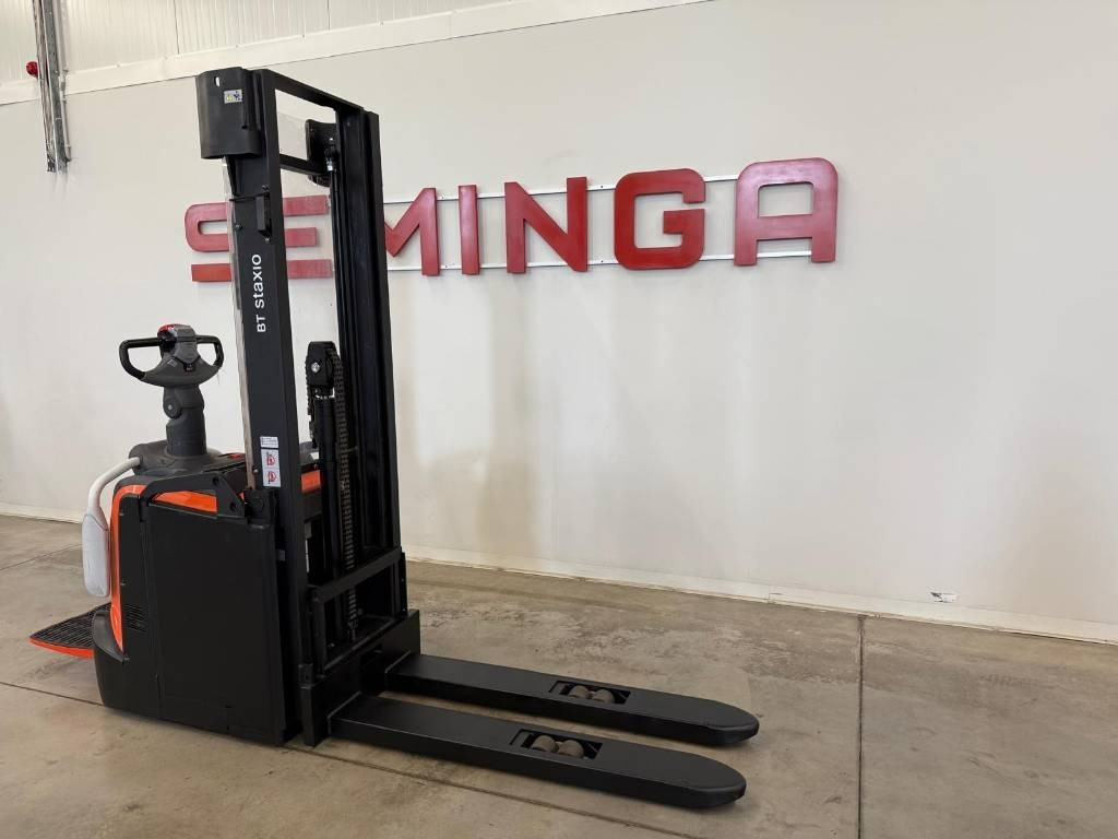 Toyota 11009 - SPE160L - Stohovací vozík: obrázek 3 Toyota 11009 - SPE160L - Stohovací vozík: obrázek 3