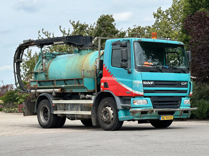 DAF CF 75.250 WITH RAVO KZ7082/150 VACUUM / CHANNEL CLEANER - Čistič odpadových jam: obrázek 1 DAF CF 75.250 WITH RAVO KZ7082/150 VACUUM / CHANNEL CLEANER - Čistič odpadových jam: obrázek 1