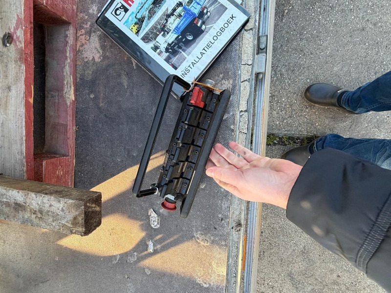 Hiab 112 RADIO REMOTE - Hydraulická ruka pro Nákladní auto: obrázek 3 Hiab 112 RADIO REMOTE - Hydraulická ruka pro Nákladní auto: obrázek 3