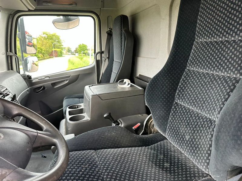 Mercedes-Benz Atego 1218 bakwagen met laadklep 2000kg! leasing Mercedes-Benz Atego 1218 bakwagen met laadklep 2000kg!: obrázek 9