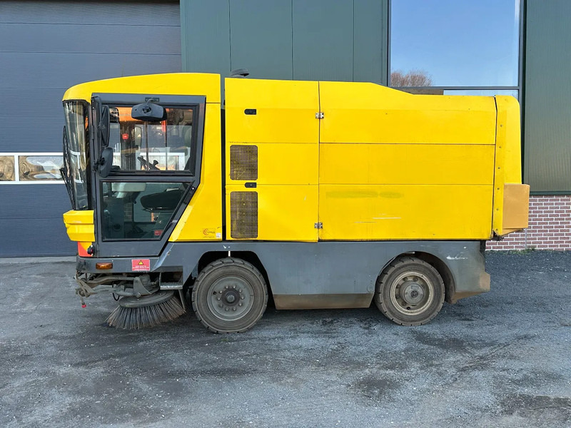 Ravo 530 VEEGMACHINE/SWEEPER!! - Zametací vůz: obrázek 2 Ravo 530 VEEGMACHINE/SWEEPER!! - Zametací vůz: obrázek 2