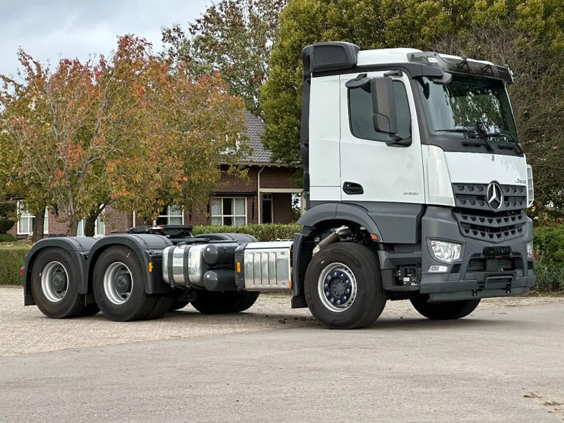 Mercedes-Benz Arocs 3351 6x4 LS!! TRK 180ton!!UNUSED!!TURBO RETARDER!!BELGIUM TRUCK!! - Tahač: obrázek 3 Mercedes-Benz Arocs 3351 6x4 LS!! TRK 180ton!!UNUSED!!TURBO RETARDER!!BELGIUM TRUCK!! - Tahač: obrázek 3