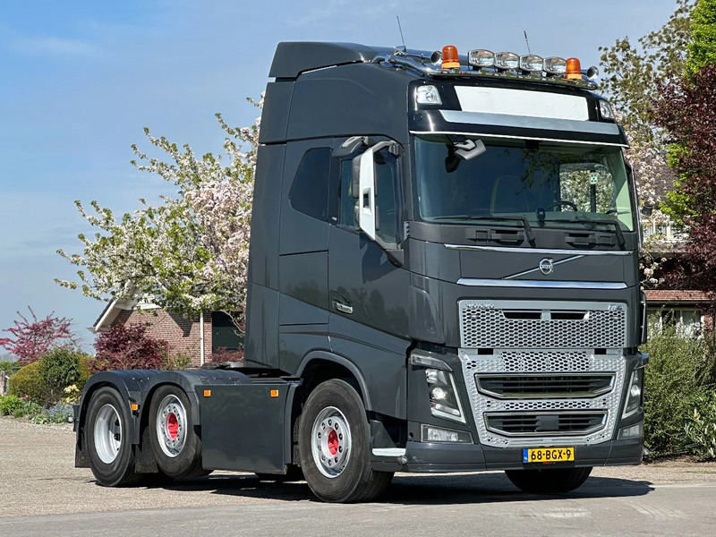 Volvo FH 16 750!!6x2!!ONLY 318TKM!! - Tahač: obrázek 1 Volvo FH 16 750!!6x2!!ONLY 318TKM!! - Tahač: obrázek 1