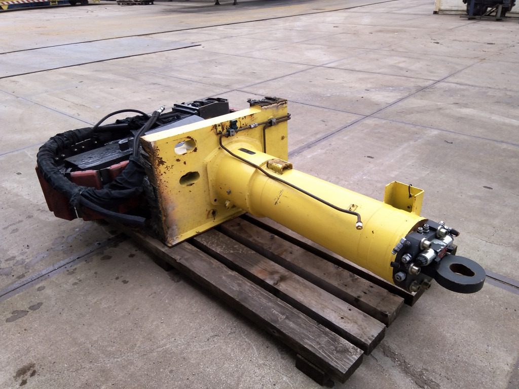 Bomag BM1000-35 - - Díly pásových podvozků pro Stavební technika: obrázek 4 Bomag BM1000-35 - - Díly pásových podvozků pro Stavební technika: obrázek 4