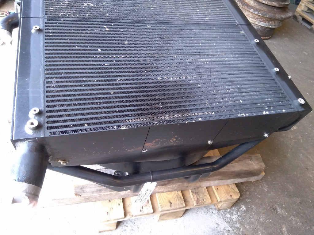 Bomag BM1000-35 - - Intercooler pro Stavební technika: obrázek 1 Bomag BM1000-35 - - Intercooler pro Stavební technika: obrázek 1