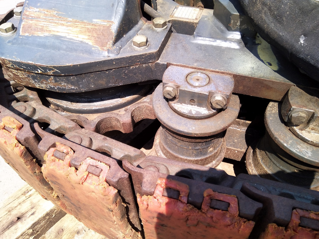 Bomag BM1200-35 - - Díly pásových podvozků pro Stavební technika: obrázek 4 Bomag BM1200-35 - - Díly pásových podvozků pro Stavební technika: obrázek 4