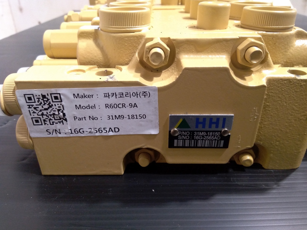 Case 31M9-18150 - 31M9-16150 - Hydraulický ventil pro Stavební technika: obrázek 1 Case 31M9-18150 - 31M9-16150 - Hydraulický ventil pro Stavební technika: obrázek 1