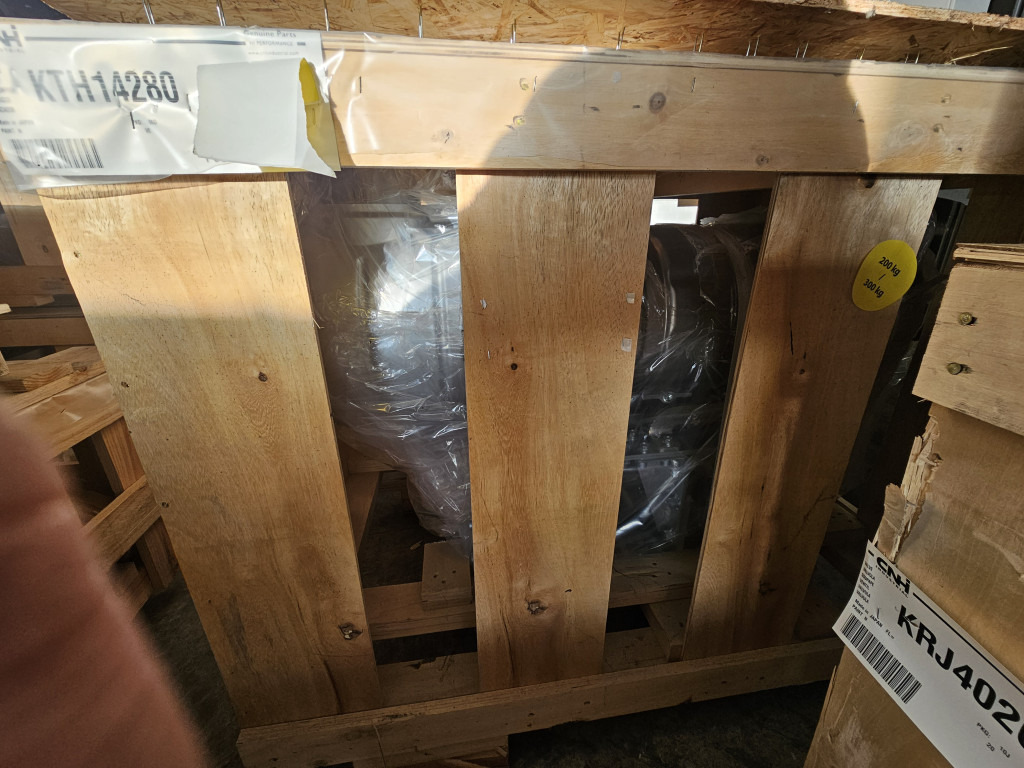 Case KTH14280 - 47921174 - Tlumič výfuku pro Stavební technika: obrázek 3 Case KTH14280 - 47921174 - Tlumič výfuku pro Stavební technika: obrázek 3