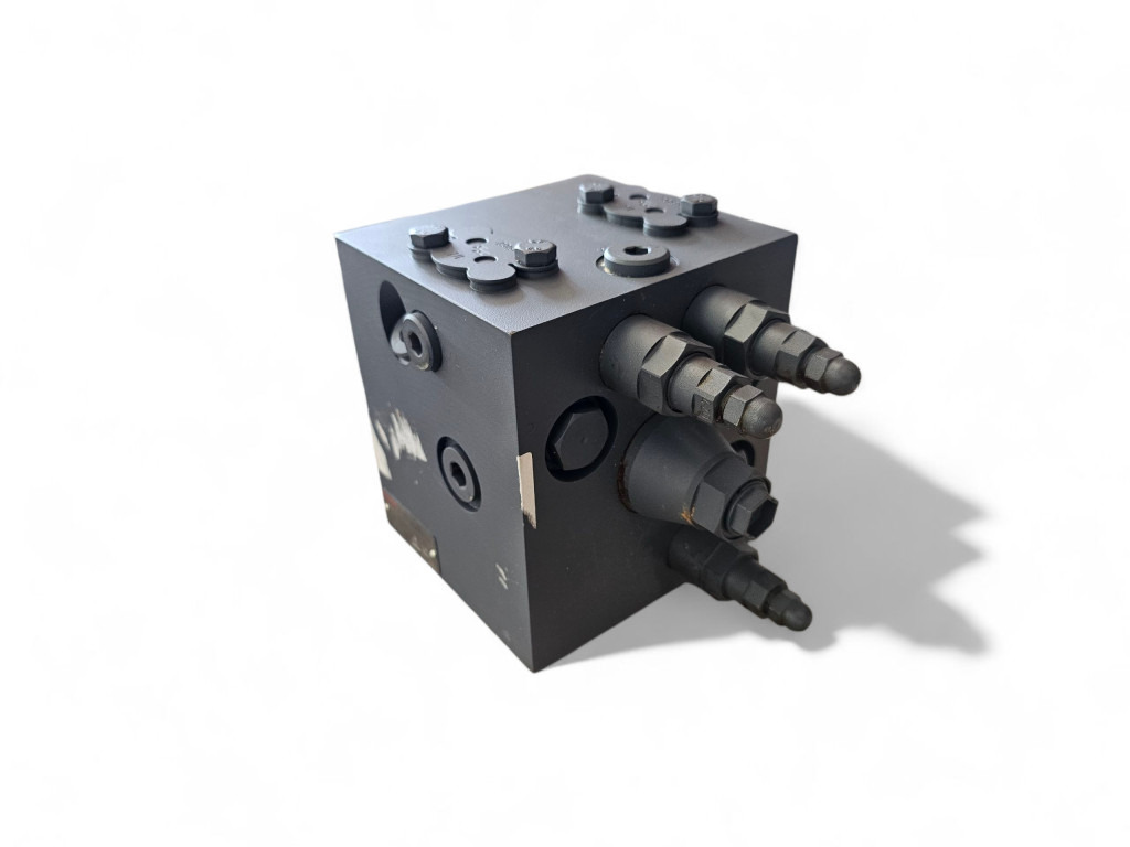Case ND136679 - 4-9540000178 - Hydraulický ventil pro Stavební technika: obrázek 2 Case ND136679 - 4-9540000178 - Hydraulický ventil pro Stavební technika: obrázek 2