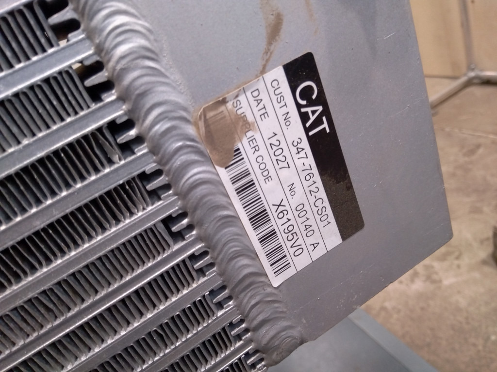 Caterpillar 3477612 - 4683847 - Chladič oleje pro Stavební technika: obrázek 3 Caterpillar 3477612 - 4683847 - Chladič oleje pro Stavební technika: obrázek 3