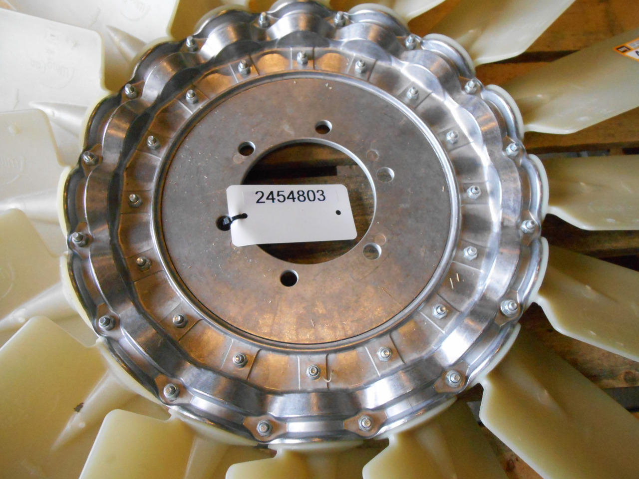 Caterpillar 4021897 - - Ventilátor pro Stavební technika: obrázek 2 Caterpillar 4021897 - - Ventilátor pro Stavební technika: obrázek 2