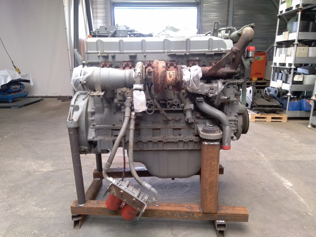 Hitachi 4644223 - 4687458 - Motor pro Stavební technika: obrázek 3 Hitachi 4644223 - 4687458 - Motor pro Stavební technika: obrázek 3