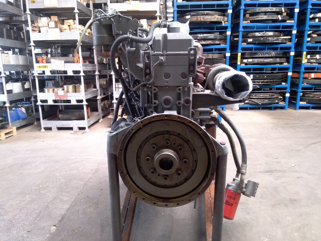 Hitachi 4644223 - Motor pro Stavební technika: obrázek 4 Hitachi 4644223 - Motor pro Stavební technika: obrázek 4