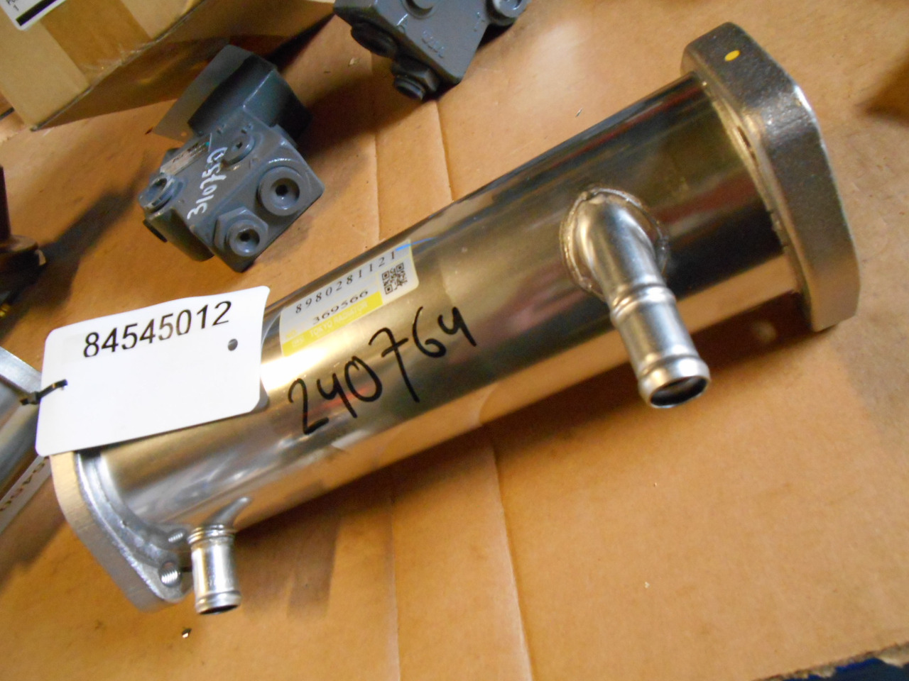 Hitachi 8980281121 - Chladič EGR pro Zemědělská technika: obrázek 2 Hitachi 8980281121 - Chladič EGR pro Zemědělská technika: obrázek 2