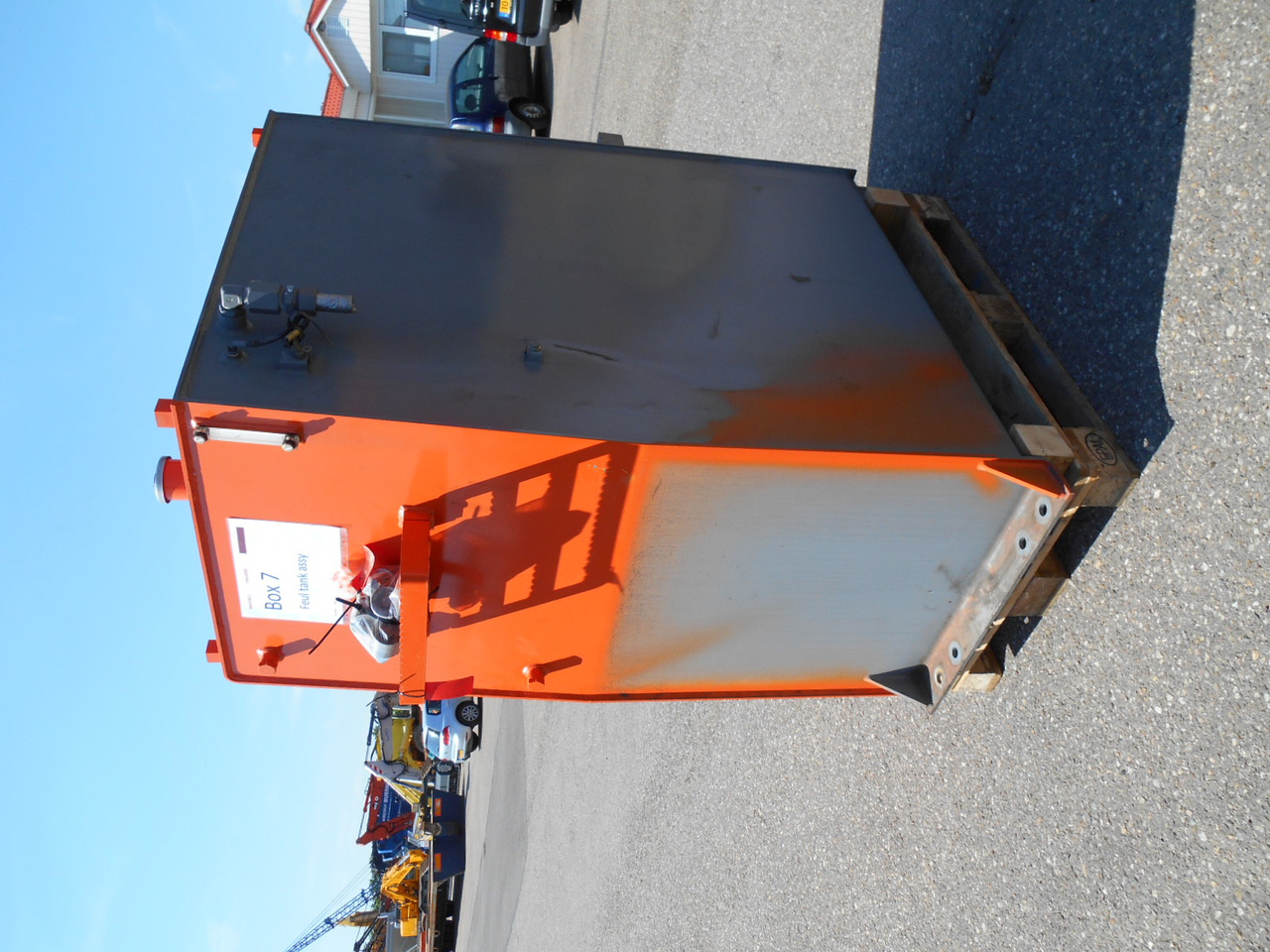 Hitachi 927877 - 9278777 - Palivová nádrž pro Stavební technika: obrázek 4 Hitachi 927877 - 9278777 - Palivová nádrž pro Stavební technika: obrázek 4